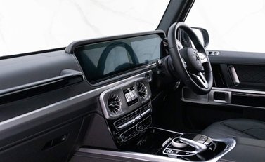 Mercedes-Benz G Series G 350 D 4MATIC AMG LINE PREMIUM 12