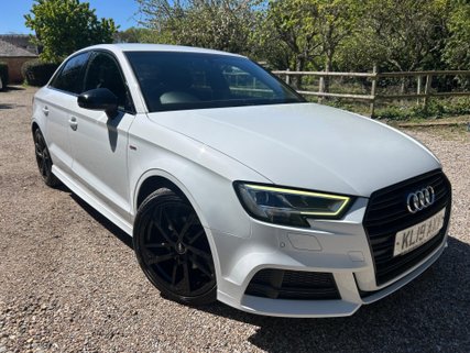 Audi A3 1.5 TFSI CoD 35 Black Edition S Tronic Euro 6 (s/s) 4dr