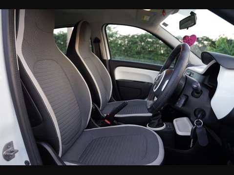 Renault Twingo 1.0 SCe Play Euro 6 5dr 17