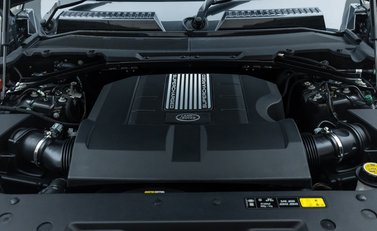 Land Rover Defender 90 V8 P525 42