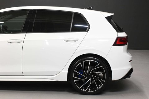 Volkswagen Golf 2.0 Golf R TSi 4Motion Semi-Auto 4WD 5dr 38