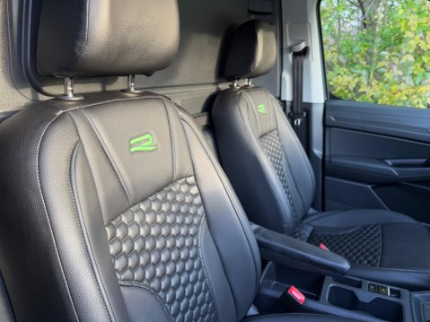 Volkswagen Caddy 2.0 TDI C20 Commerce Plus DSG SWB Euro 6 (s/s) 5dr 10