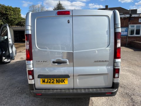 Renault Trafic SL28 SPORT DCI 8