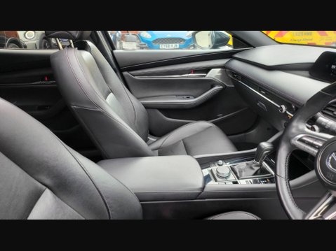 Mazda 3 GT SPORT MHEV 15