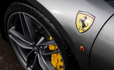 Ferrari 488 GTB 25