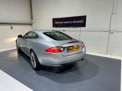 Jaguar XK COUPE 10