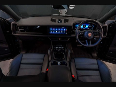 Porsche Cayenne 3.0 V6 E-Hybrid 25.9kWh Black Edition Coupe 5dr Petrol Plug-in Hybrid Tiptr 11