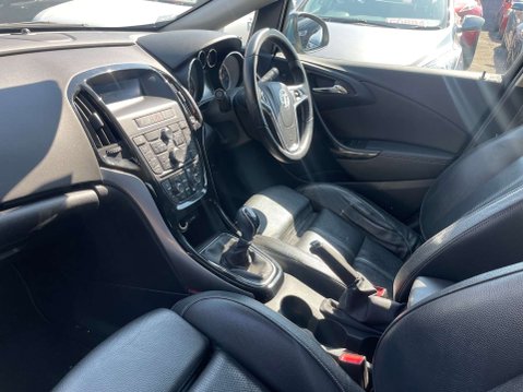 Vauxhall Astra 1.6 Astra Elite 5dr 37