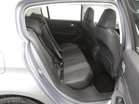 Peugeot 308 1.2 PureTech GPF Allure Euro 6 (s/s) 5dr 22