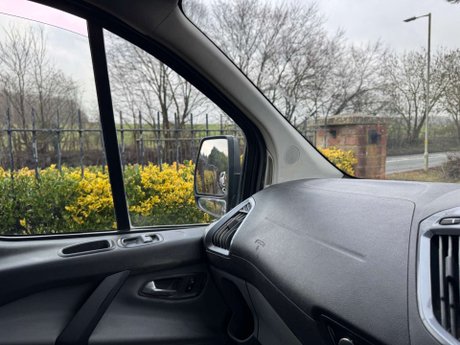 Ford Transit Custom 2.0 Transit Custom 270 Limited 24