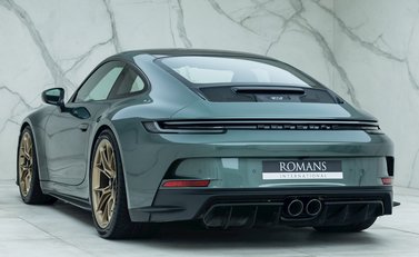 Porsche 911 (992) GT3 Touring 4