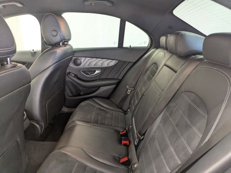 Mercedes-Benz C Class 2.0 C 220 AMG Line D Auto 4dr 39