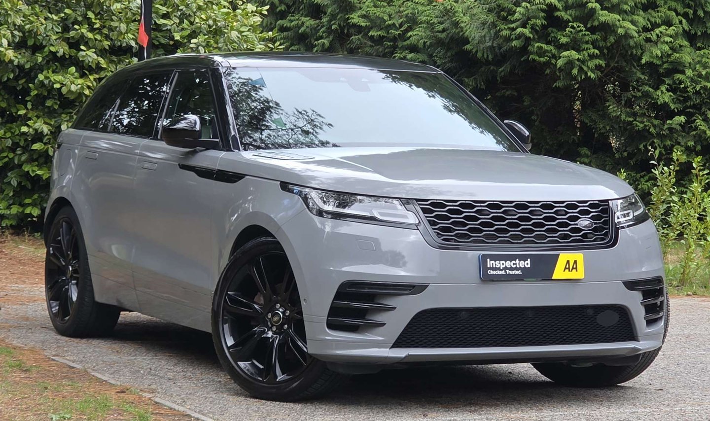 Land Rover Range Rover Velar listing photo
