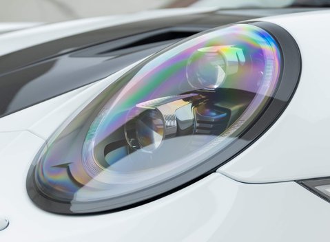 Porsche 911 GT2 RS (991) 32