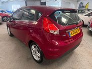 Ford Fiesta 1.0T EcoBoost Zetec Hatchback 5dr Petrol Powershift Euro 5 (100 ps) 4