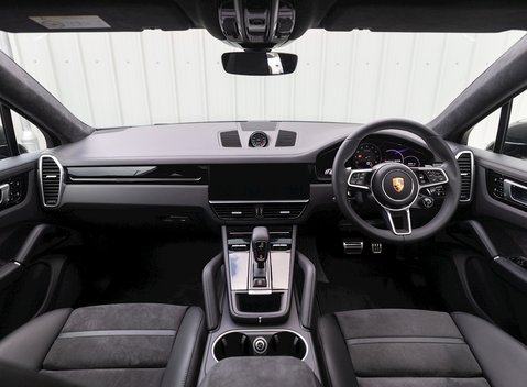 Porsche Cayenne GTS Coupé 18