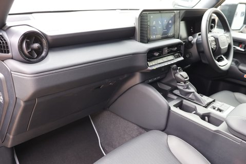 Toyota Land Cruiser 2026 BRAND NEW HYBRID COMMERCIAL REAR OEM SEATS STYLED BY SEEKER  18