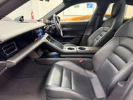 Porsche Taycan Performance Plus 93.4kWh 4S Saloon 4dr Electric Auto 4WD (571 ps) 34