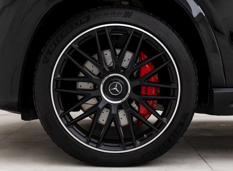 Mercedes-Benz GLS 63 Night Edition Executive 8