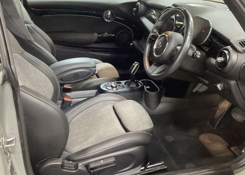 Mini Hatch Cooper SE 32.6kWh Level 2 Hatchback 3dr Electric Auto (184 ps) 11