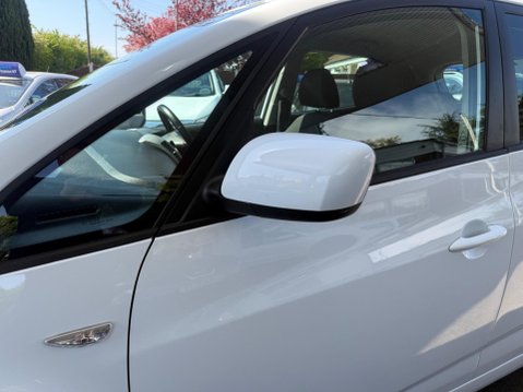 Kia Venga 1.4 EcoDynamics SR7 Euro 5 (s/s) 5dr 31