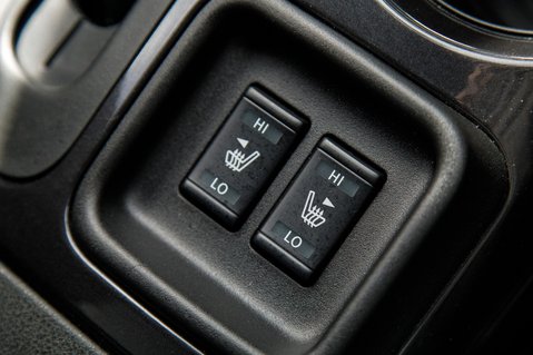 Nissan Juke TEKNA XTRONIC 34