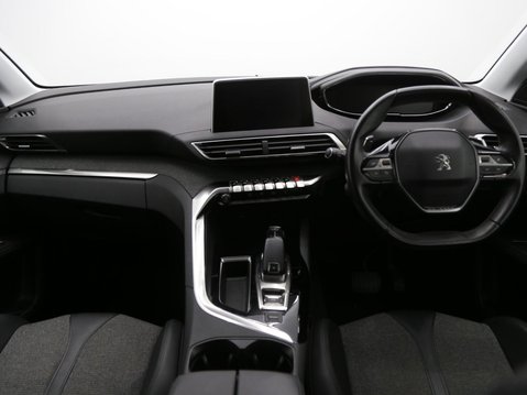 Peugeot 5008 1.2 PureTech Allure EAT Euro 6 (s/s) 5dr 9