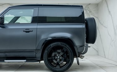 Land Rover Defender 90 V8 CARPATHIAN EDITION 40