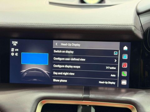 Porsche Taycan Performance Plus 93.4kWh Turbo Saloon 4dr Electric Auto 4WD (680 ps) 42