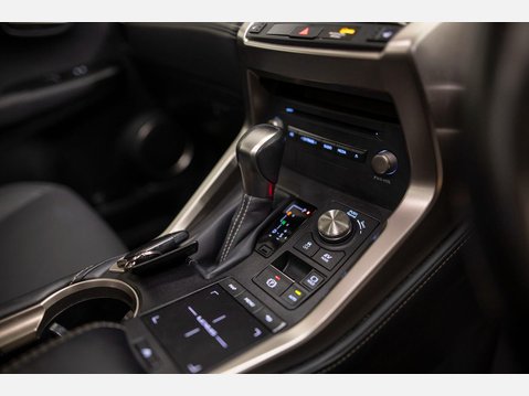Lexus NX 2.5 300h GPF Premium SUV 5dr Petrol Hybrid E-CVT 4WD Euro 6 (s/s) (197 ps) 21