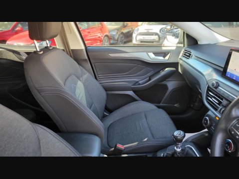 Ford Focus 1.0 14