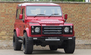 Land Rover Defender 90 XS 1