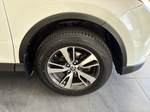 Toyota Rav4 2.0 D-4D Business Edition Euro 6 (s/s) 5dr 7
