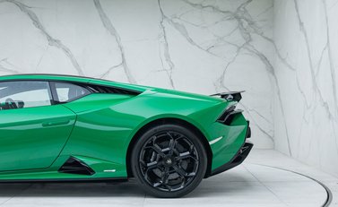 Lamborghini Huracan Tecnica 42