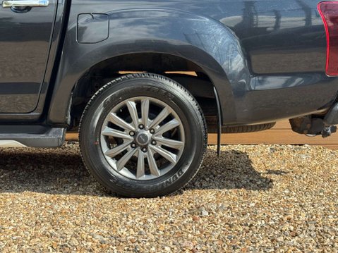 Isuzu D-Max 1.9 D-Max Blade 4WD 16