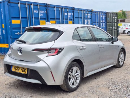 Toyota Corolla 1.8 VVT-h Icon Tech Hatchback 5dr Petrol Hybrid CVT Euro 6 (s/s) (122 ps) 29