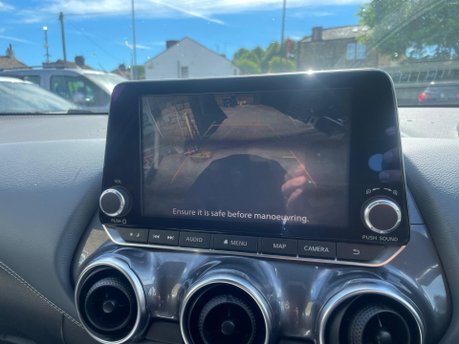 Nissan Juke DIG-T N-CONNECTA DCT 10