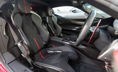 Ferrari SF90 Stradale 11