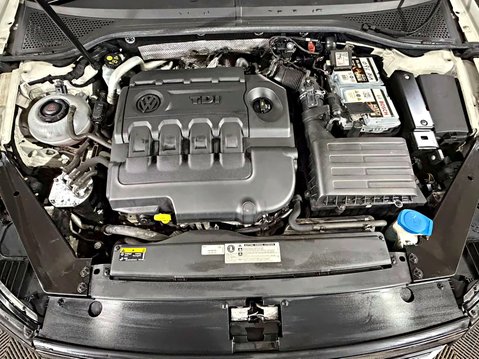 Volkswagen Passat SE BUSINESS TDI BLUEMOTION TECHNOLOGY 11