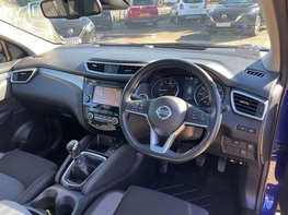 Nissan Qashqai 1.3 Qashqai N-Connecta DiG-T 5dr 17
