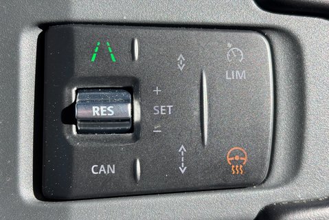 Land Rover Defender 90 D300 Hard Top X-Dynamic HSE - Air Suspension 31