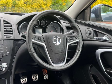Vauxhall Insignia 1.8 Insignia SRi 5dr 17