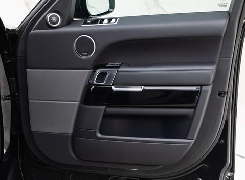 Land Rover Range Rover Sport SVR 17