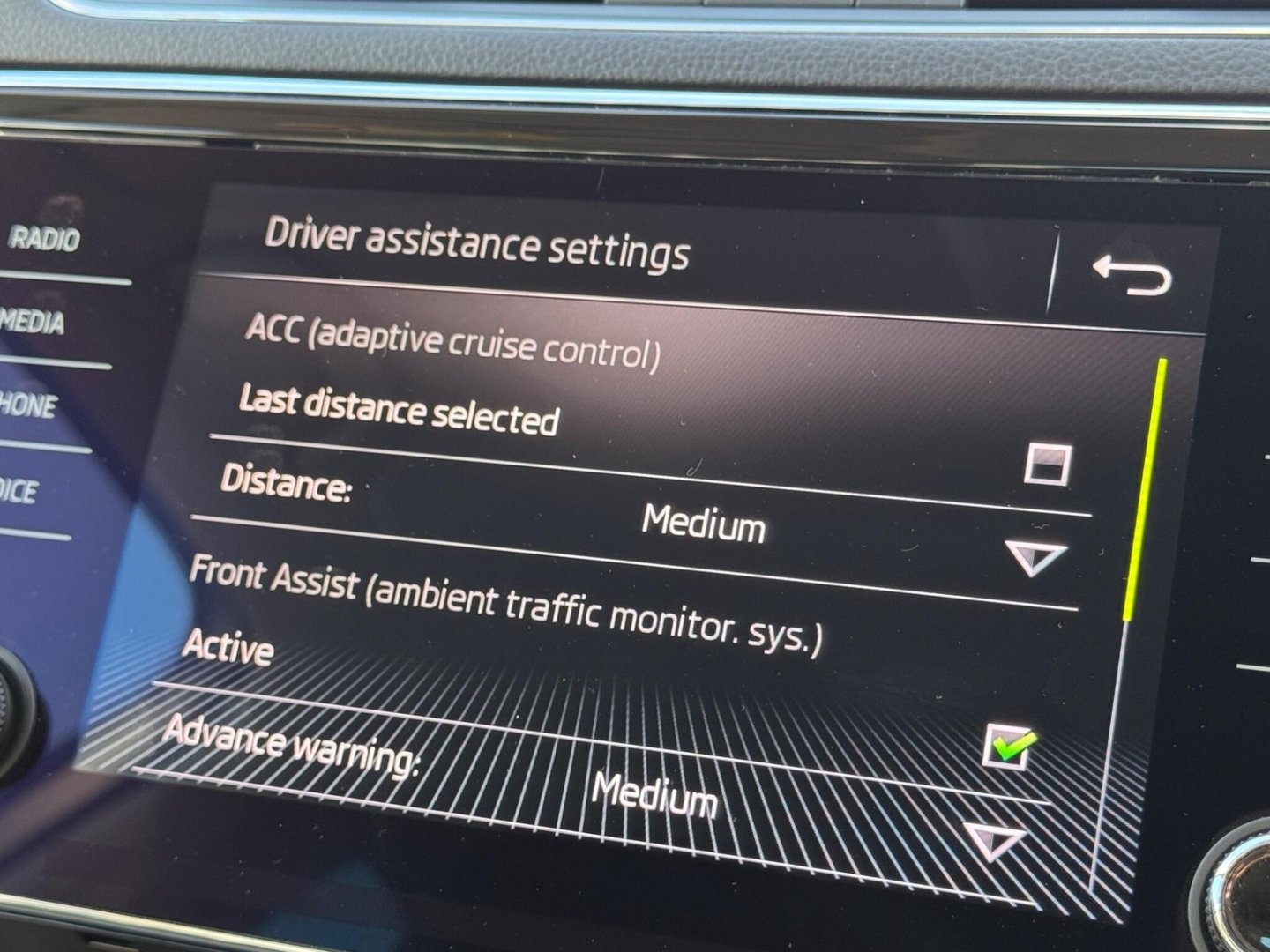 2020 Skoda Superb — image 21