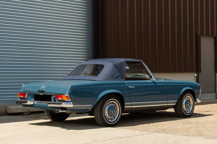 Mercedes-Benz SL 280 Pagoda 9