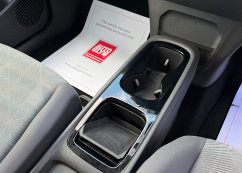 Volkswagen ID.3 Pro Performance 58kWh Life Hatchback 5dr Electric Auto (204 ps) 19