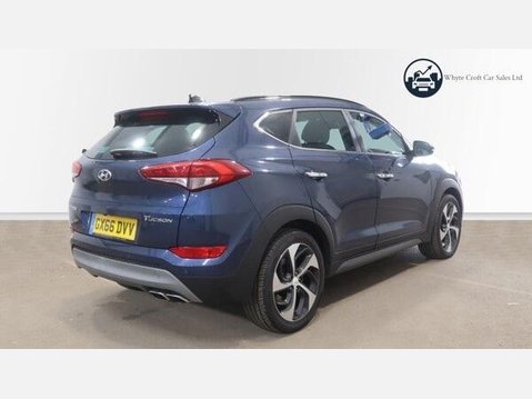 Hyundai TUCSON 2.0 CRDi Blue Drive Premium SE Euro 6 (s/s) 5dr 3