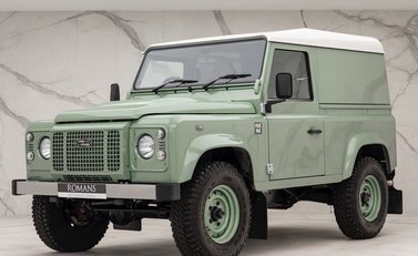 Land Rover Defender 90 Heritage Hard Top 6