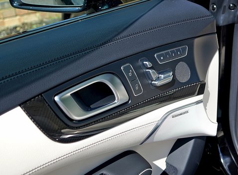 Mercedes-Benz SL Class SL63 AMG 29