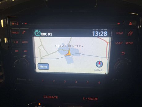 Nissan Juke 1.6 Acenta Premium Euro 5 (s/s) 5dr 27